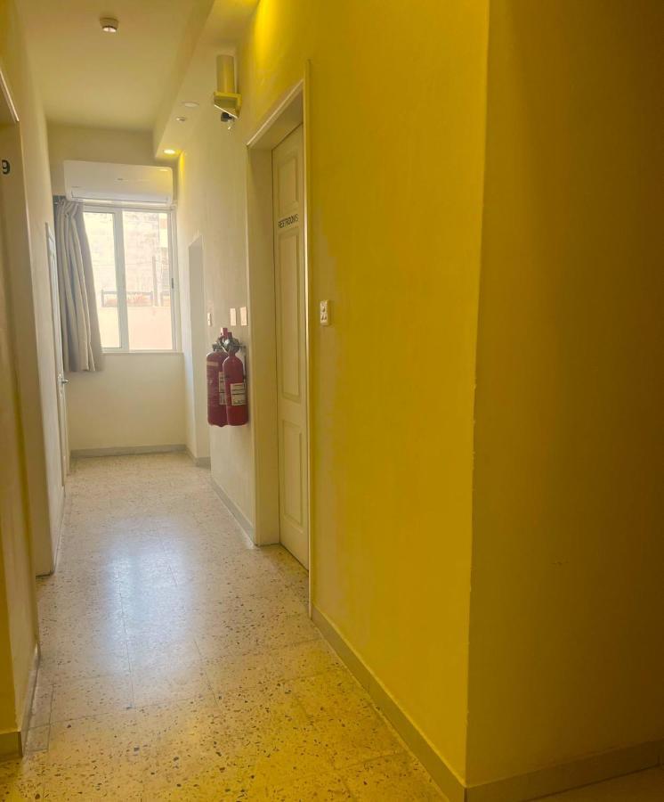 Smart Hostel Birkirkara Exterior foto
